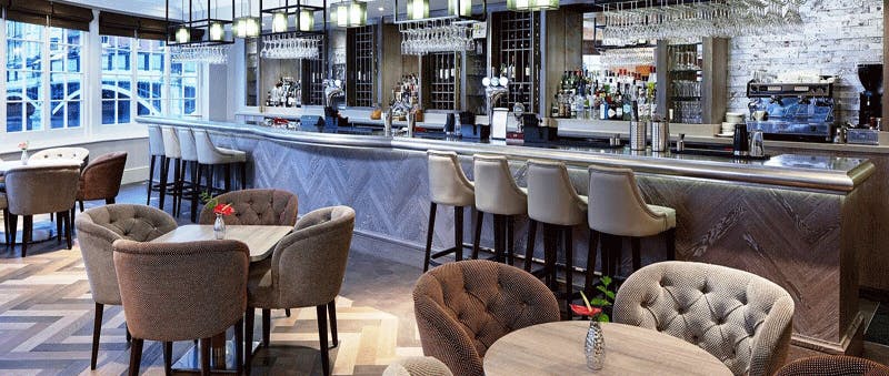 Sir Christopher Wren Hotel and Spa Bar and Lounge