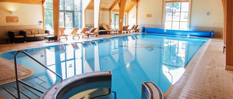 Lythe Hill Hotel & Spa Pool and Jacuzzi