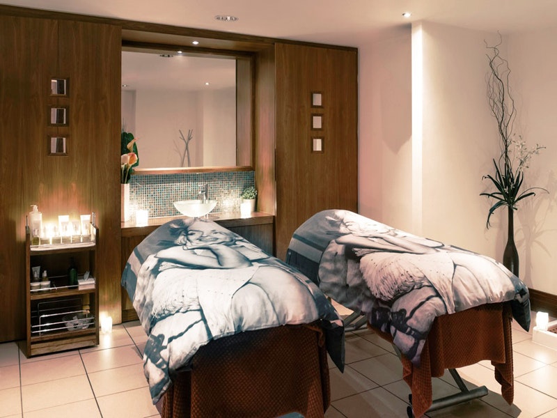 Mercure Cardiff Holland House Hotel and Spa Beauty Room