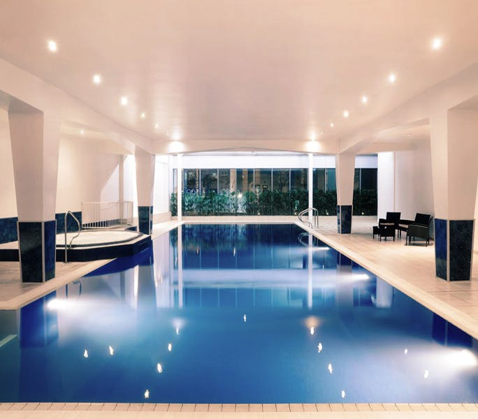 Mercure Cardiff Holland House Hotel and Spa Swimming Pool