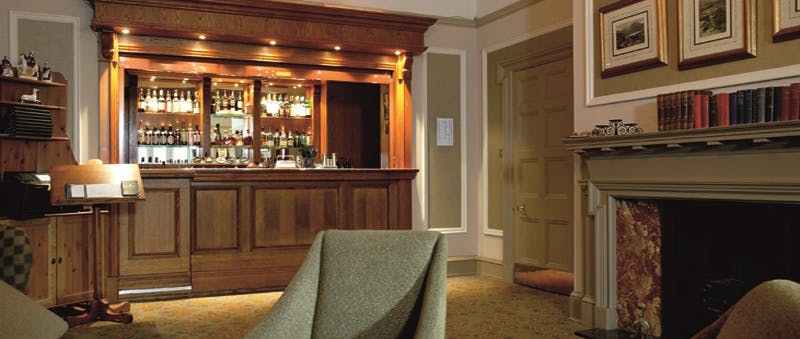 Macdonald Forest Hills Hotel & Spa Bar