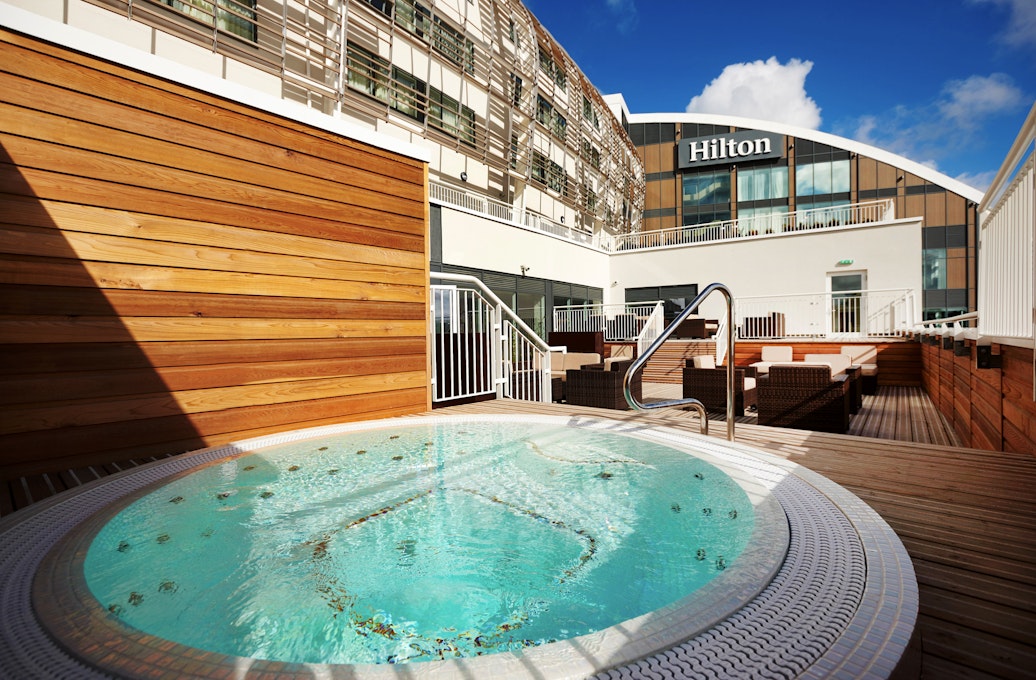 Hilton Southampton – Utilita Bowl Outdoor Hot Tub