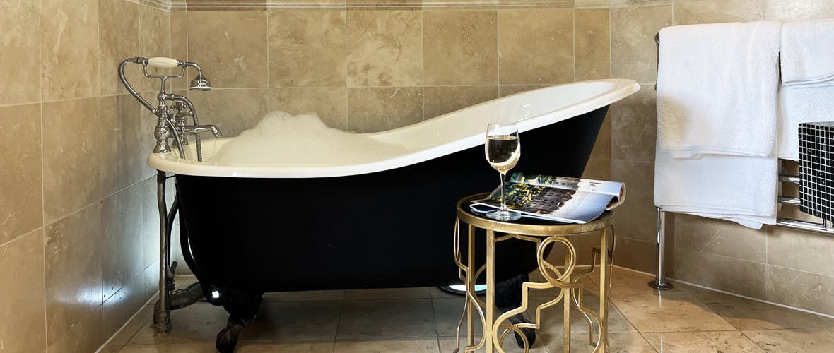 Alexander House Hotel & Utopia Spa Rochester Luxury King Bathroom