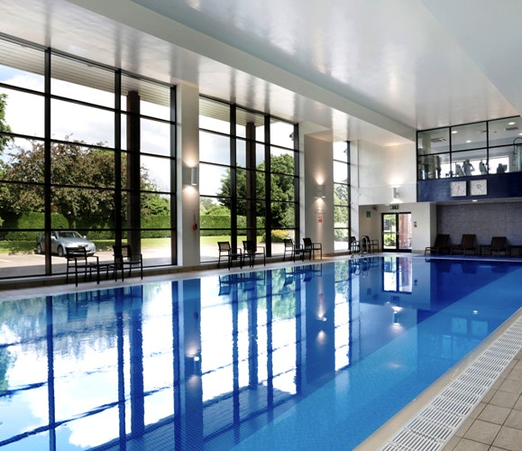 Macdonald Alveston Manor Hotel Swimming Pool