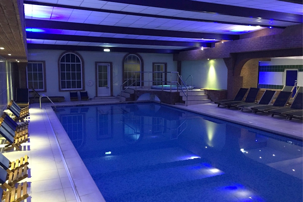 Ardencote Hotel & Spa Indoor Pool Night