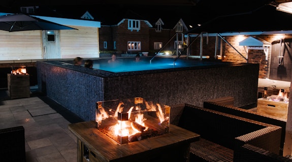 Ardencote Hotel & Spa Outdoor Hot Tub at Night with Firepits