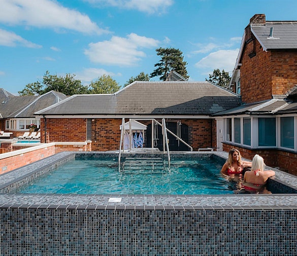 Ardencote Hotel & Spa Outdoor Hot Tub