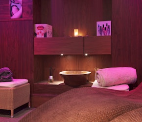 Ashford International Hotel & Spa Relaxation Room