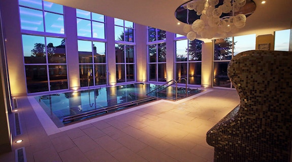 Bedford Lodge Hotel and Spa Pool at Night