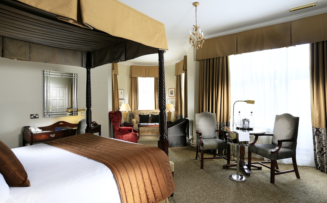 Macdonald Berystede Hotel & Spa Feature Suite