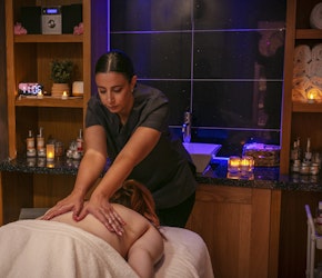 Best Western Premier Heronston Hotel & Spa Treatment Massage