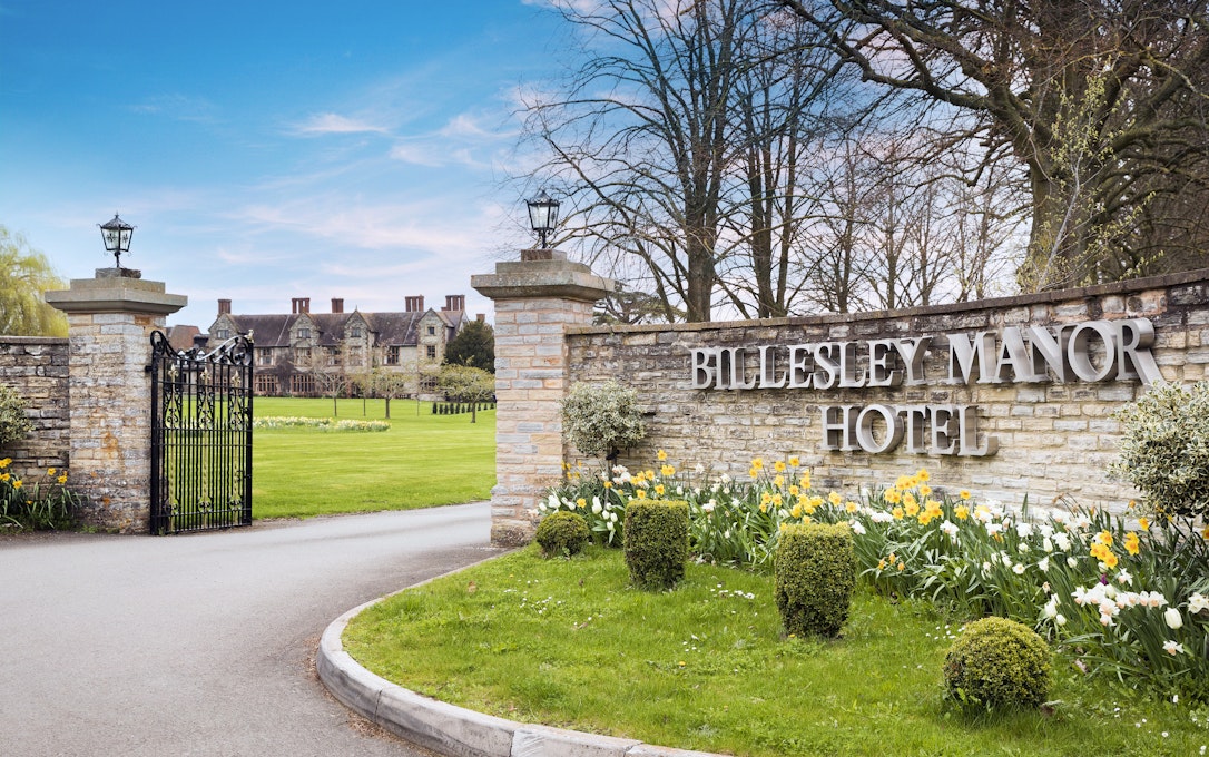 Billesley Manor Hotel Gated Entrance