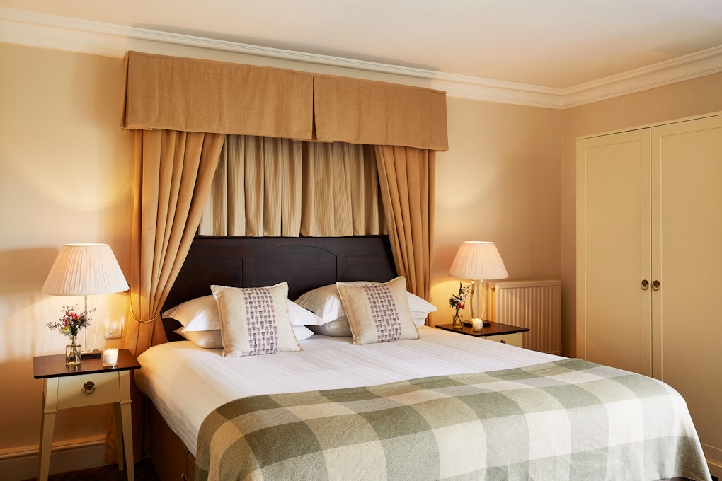 Macdonald Botley Park Hotel & Spa Suite Bedroom