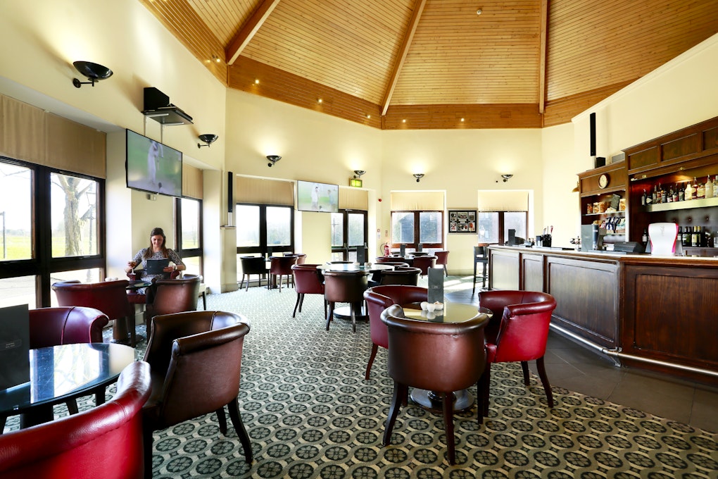 Macdonald Botley Park Hotel & Spa Sports Bar