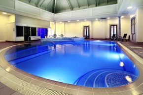 Macdonald Botley Park Hotel & Spa Swimming Pool