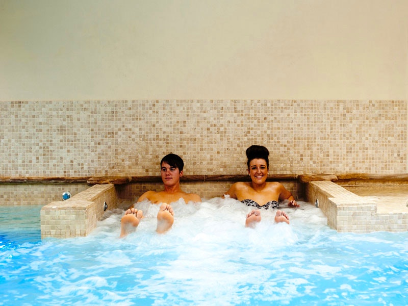 Charlton House Hotel and Spa Couple in Hydro