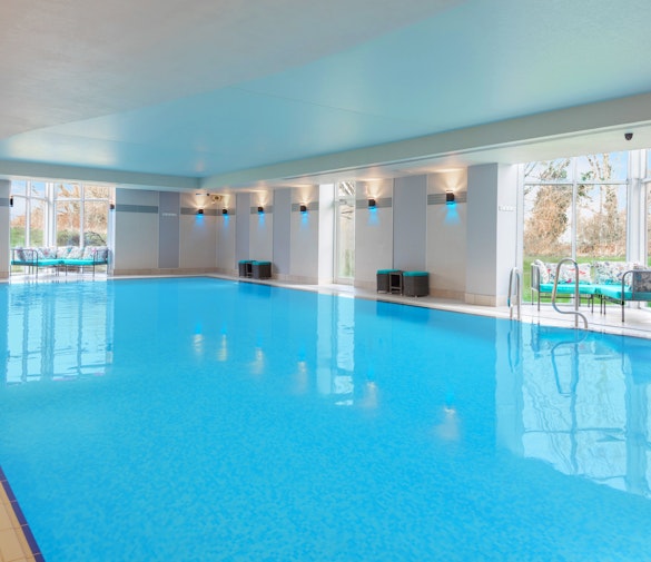Delta Hotels by Marriott Cheltenham Chase Swimming Pool