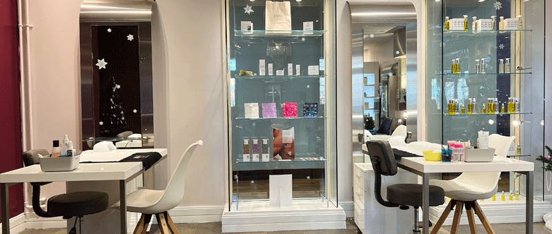  PURE Spa Cheshire Oaks Nail Stations