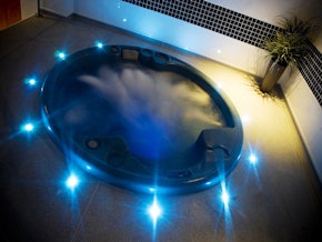 Chill Out Spa Jacuzzi