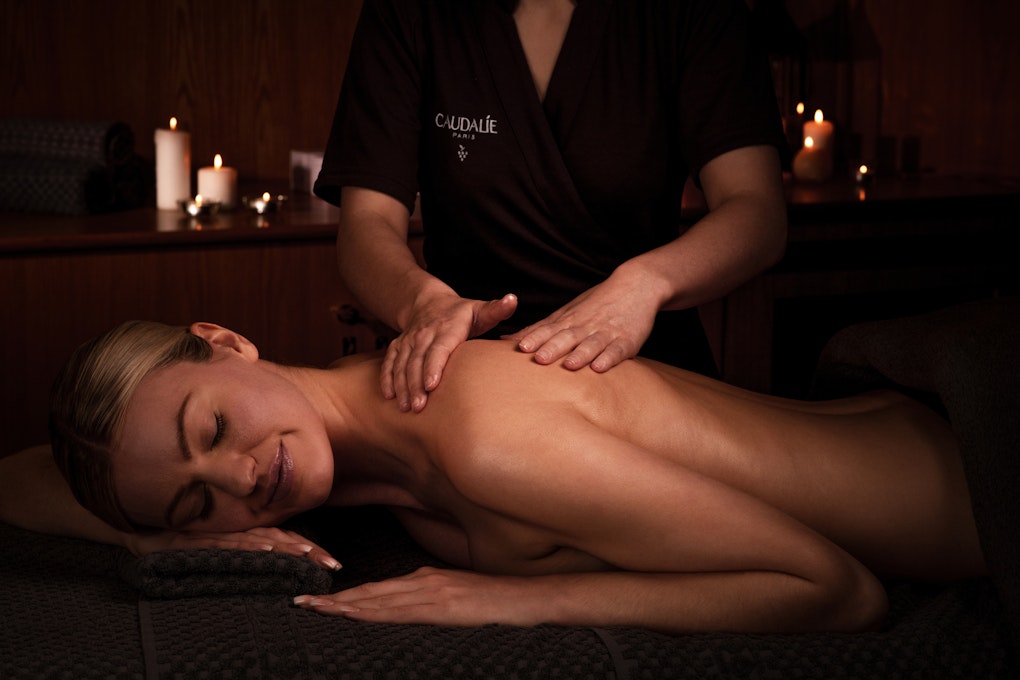 Cottons Hotel & Spa Massage