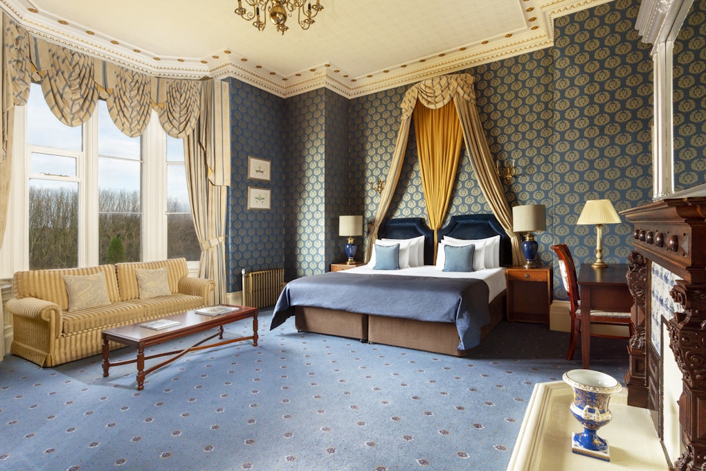  Crewe Hall Hotel & Spa Feature Bedroom
