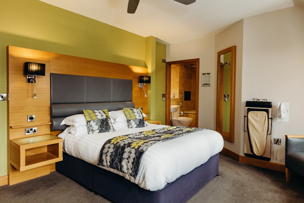 Crown Spa Hotel Double Bedroom