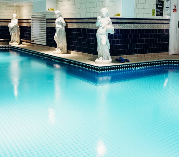 Crown Spa Hotel Swimming Pool