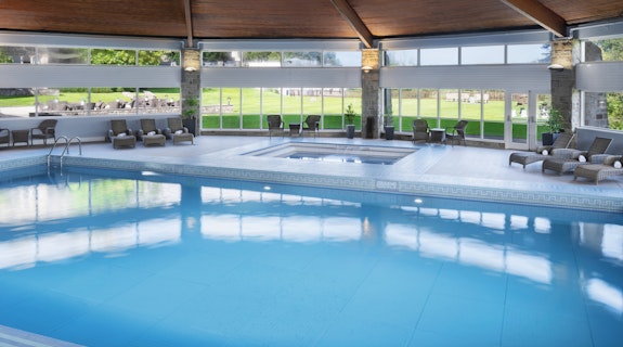 Delta Hotels by Marriott St. Pierre Country Club Swimming Pool