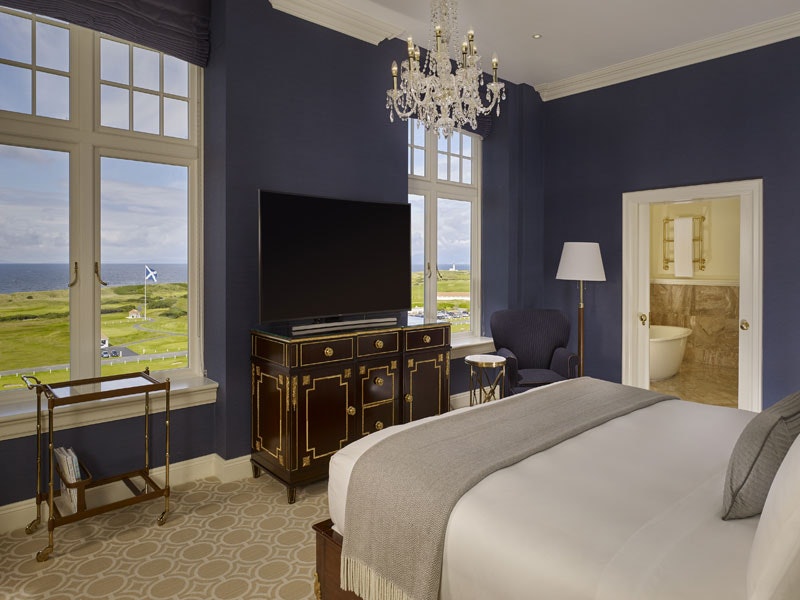 Trump Turnberry Resort Deluxe Ocean View Bedroom