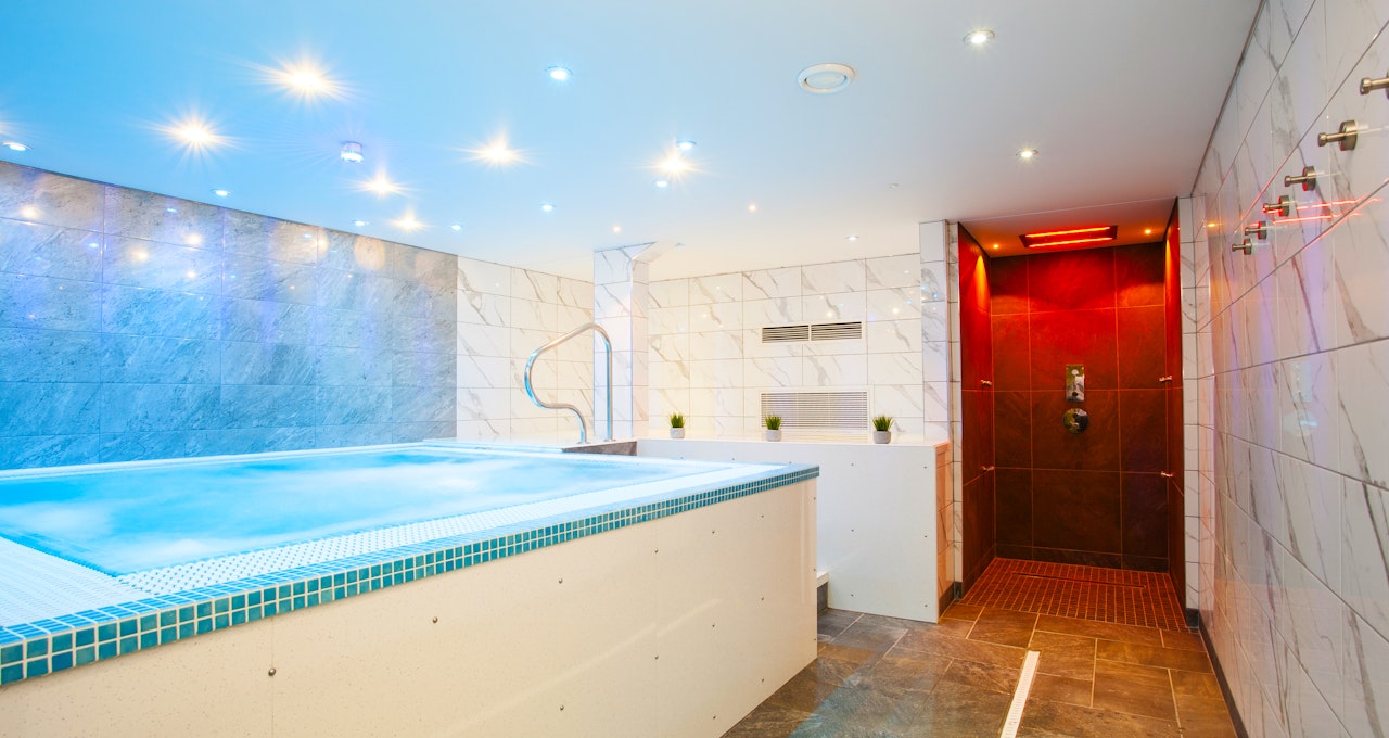 Dorset Spa Therapy at George Albert Hotel Experience Showers