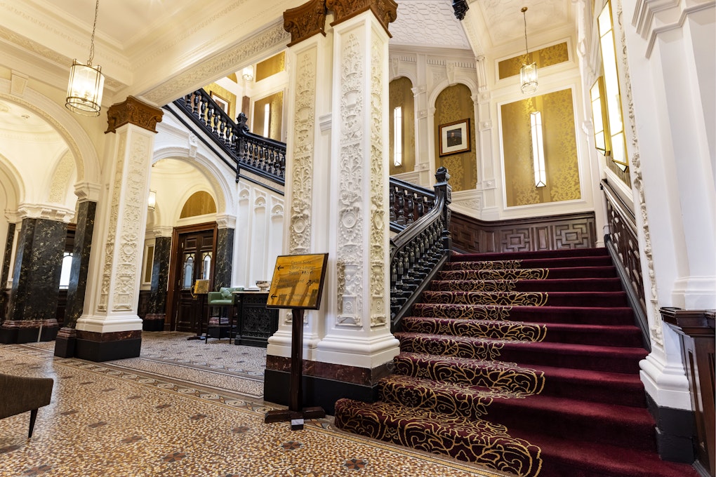 DoubleTree by Hilton Hotel & Spa Liverpool Staircase