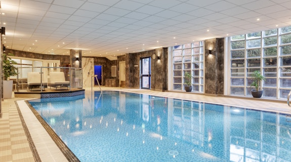 DoubleTree by Hilton Stoke Swimming Pool