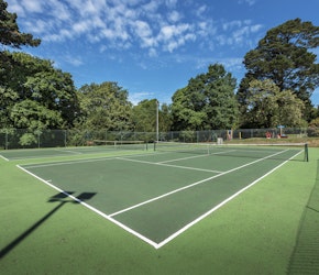 Macdonald Elmers Court Hotel & Resort Tennis Court