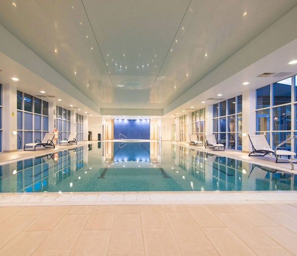 The Regency Park Hotel Swimming Pool 