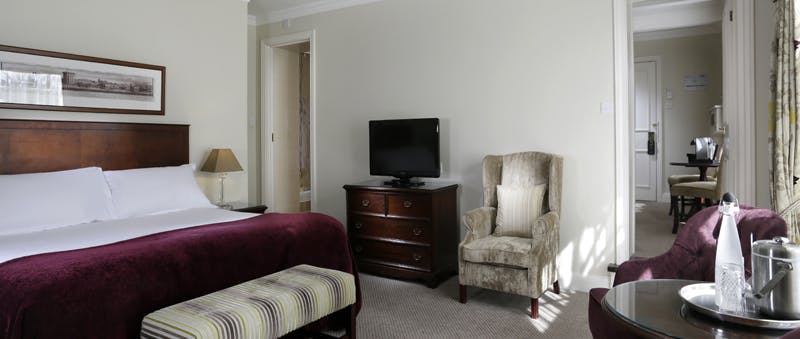 Macdonald Alveston Manor Hotel Execuitve Double Bedroom