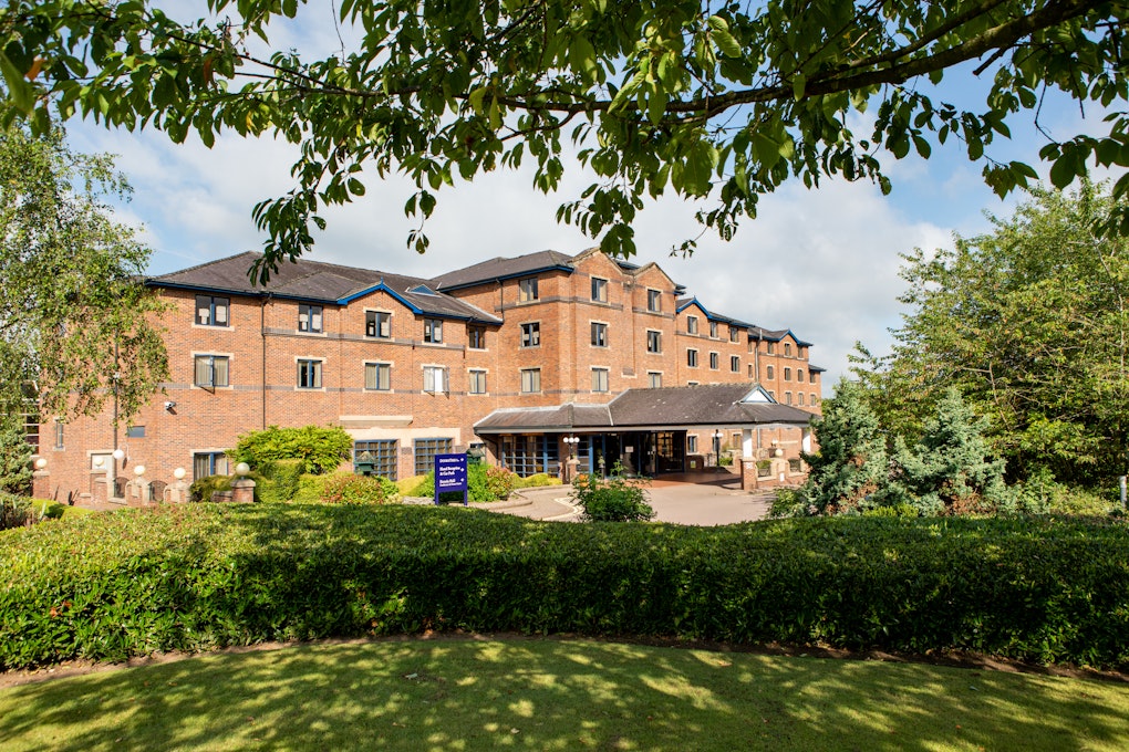 DoubleTree by Hilton Stoke Hotel Exterior