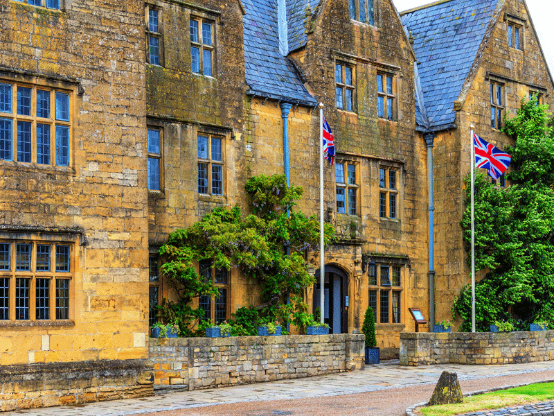 The Lygon Arms Spa Hotel