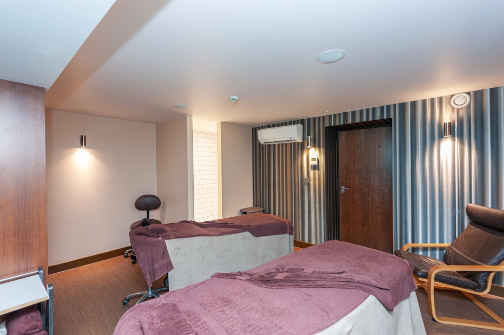 Gomersal Park Hotel & Dream Spa Treatment Room