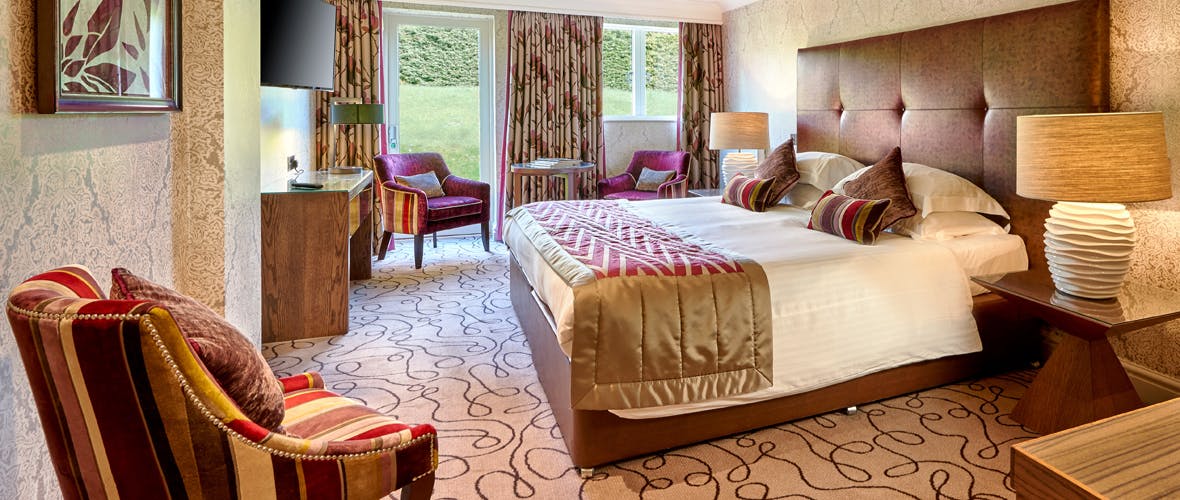 Grosvenor Pulford Hotel & Spa by Kasia Executive Bedroom