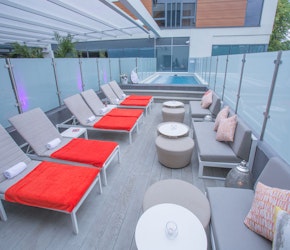 Guildford Harbour Hotel & Spa Outdoor Champagne Pool Loungers