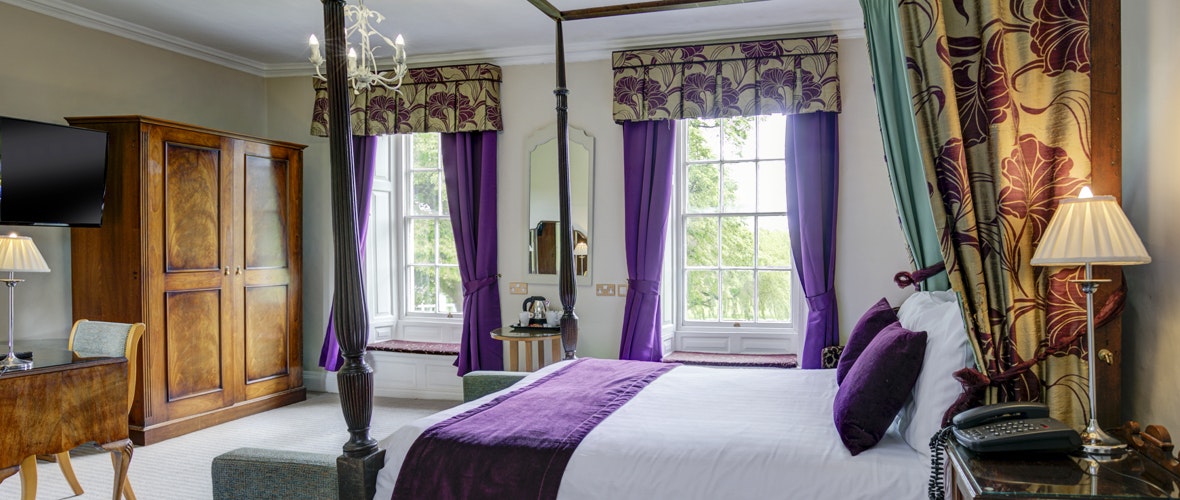 Hall Garth Hotel and Country Club Four Poster Bedroom