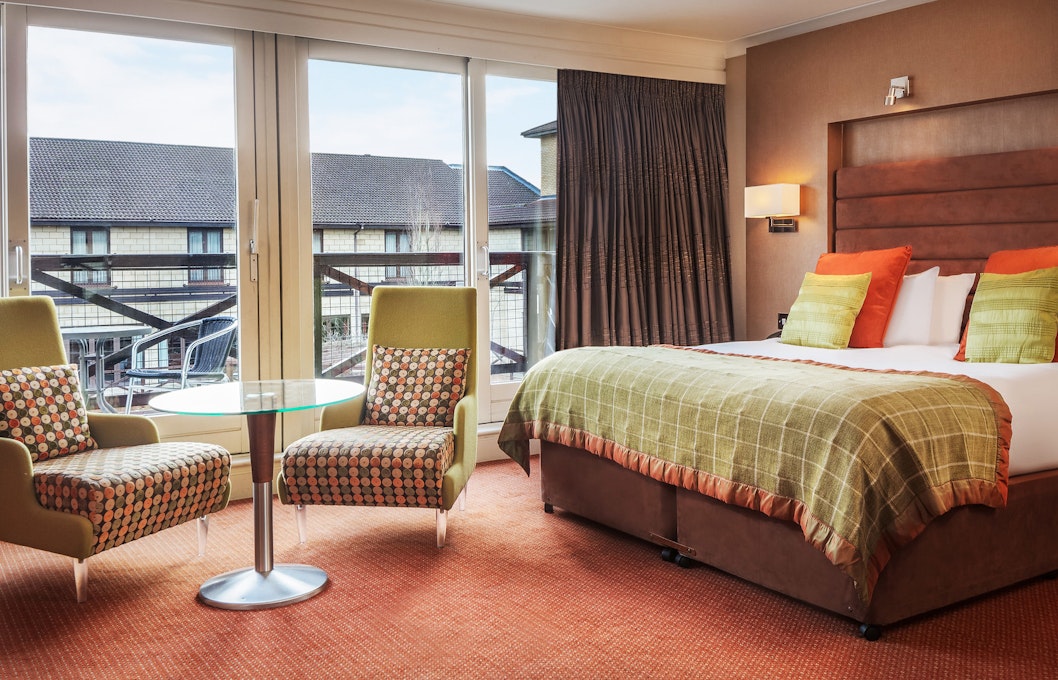 Hampshire Court Hotel & Spa, Basingstoke Double Bedroom