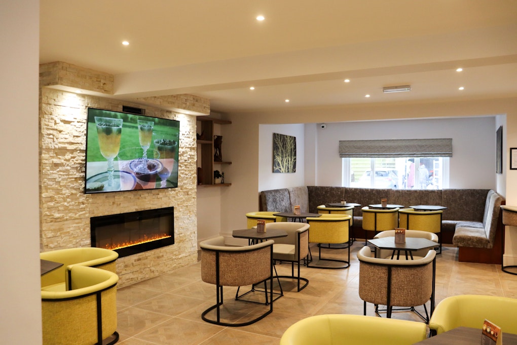 Best Western Premier Heronston Hotel & Spa Ewenny's Bar