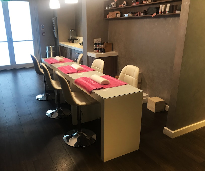 Hilton at St George's Park Nail Stations