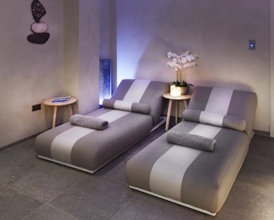 Hilton London Croydon Relaxation Beds