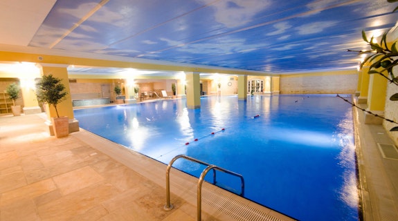  Holmer Park Spa & Health Club Swimming Pool
