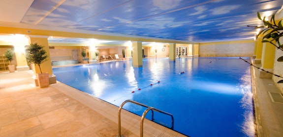  Holmer Park Spa & Health Club Swimming Pool