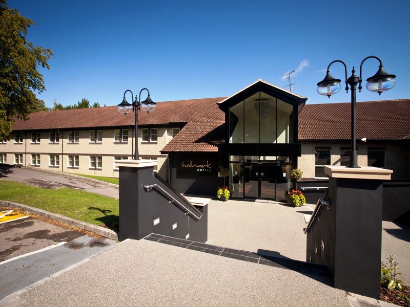 Gloucester Robinswood Hotel, Best Western Signature Collection Main Entrance