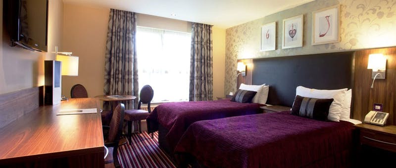 Gloucester Robinswood Hotel, Best Western Signature Collection Twin Bedroom