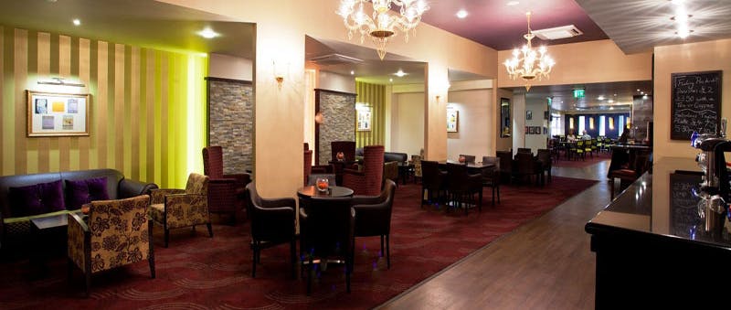 Gloucester Robinswood Hotel, Best Western Signature Collection Bar